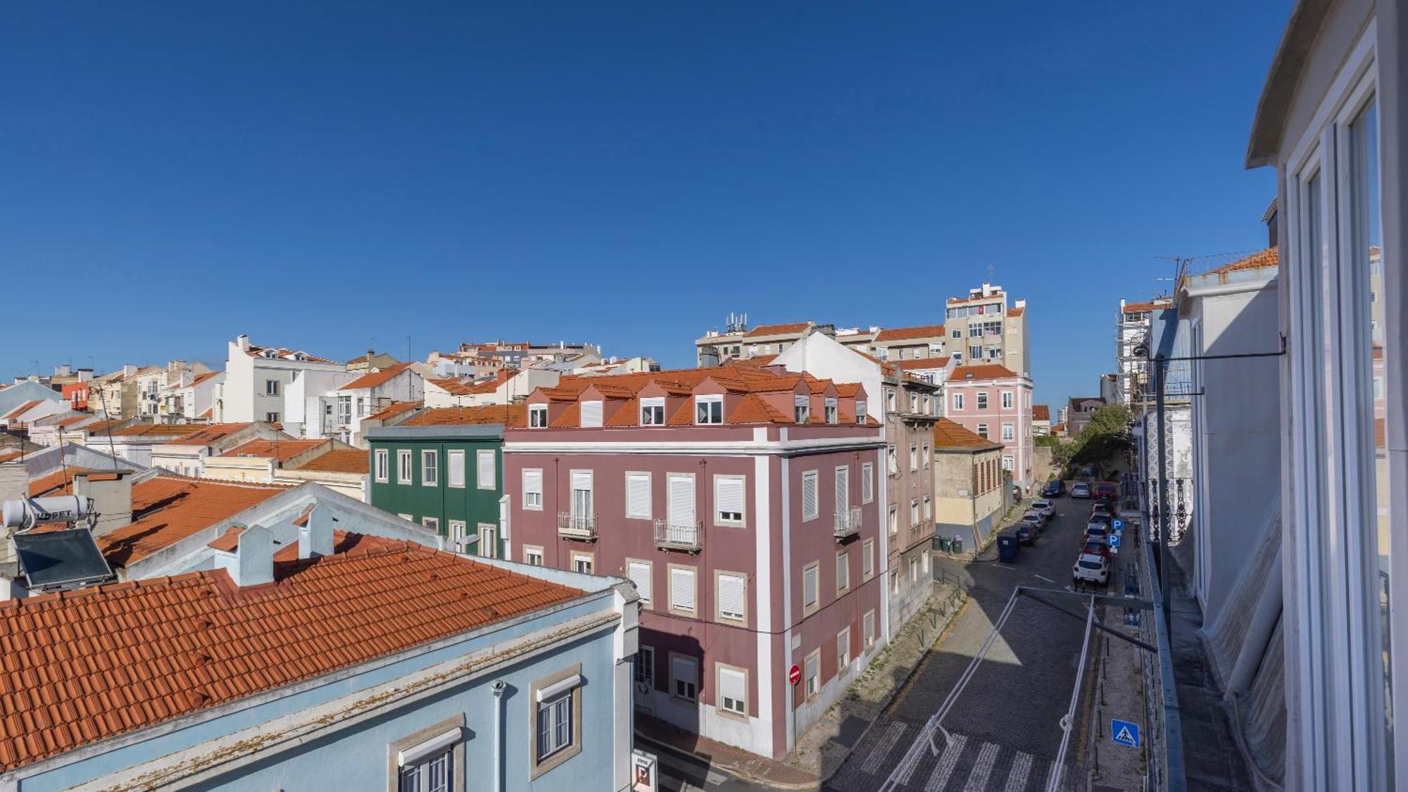 Classic Topfloor Apartment By Lovelystay Lisboa Extérieur photo
