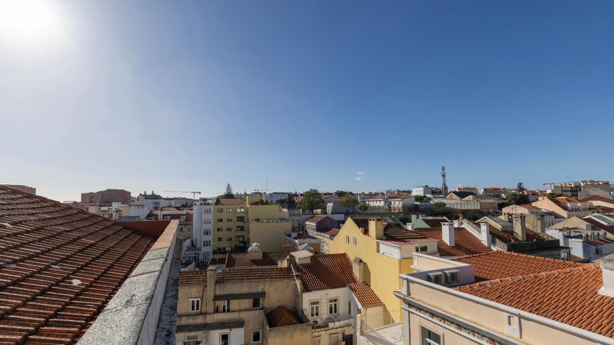 Classic Topfloor Apartment By Lovelystay Lisboa Extérieur photo