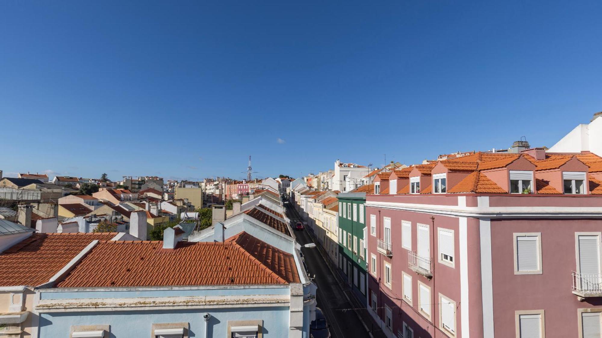 Classic Topfloor Apartment By Lovelystay Lisboa Extérieur photo