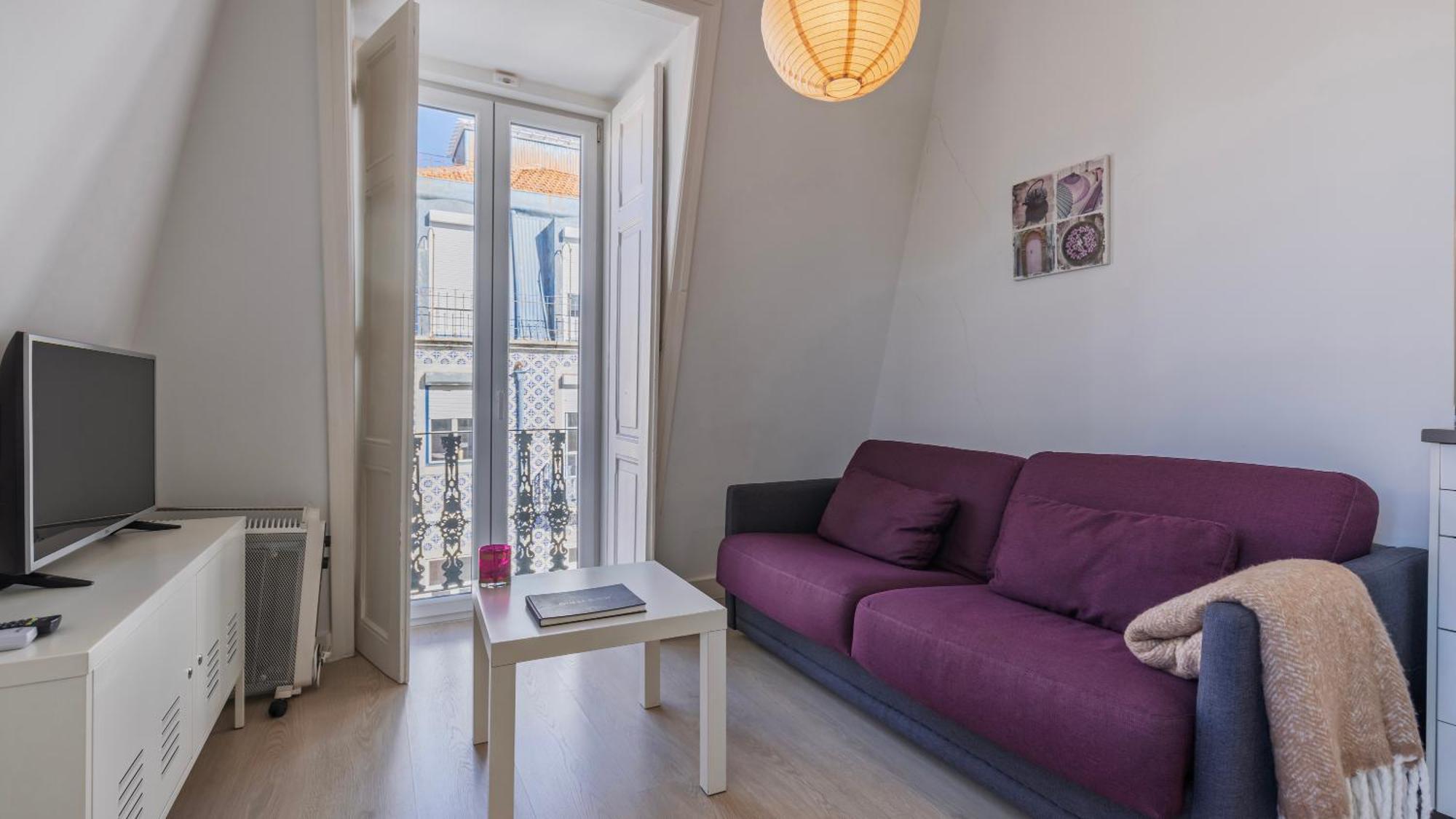 Classic Topfloor Apartment By Lovelystay Lisboa Extérieur photo
